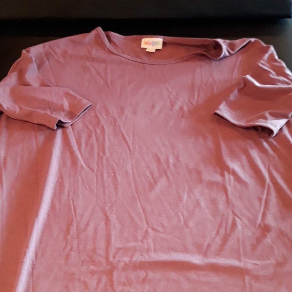 Lular Roe  high low tee - Picture 2 of 4